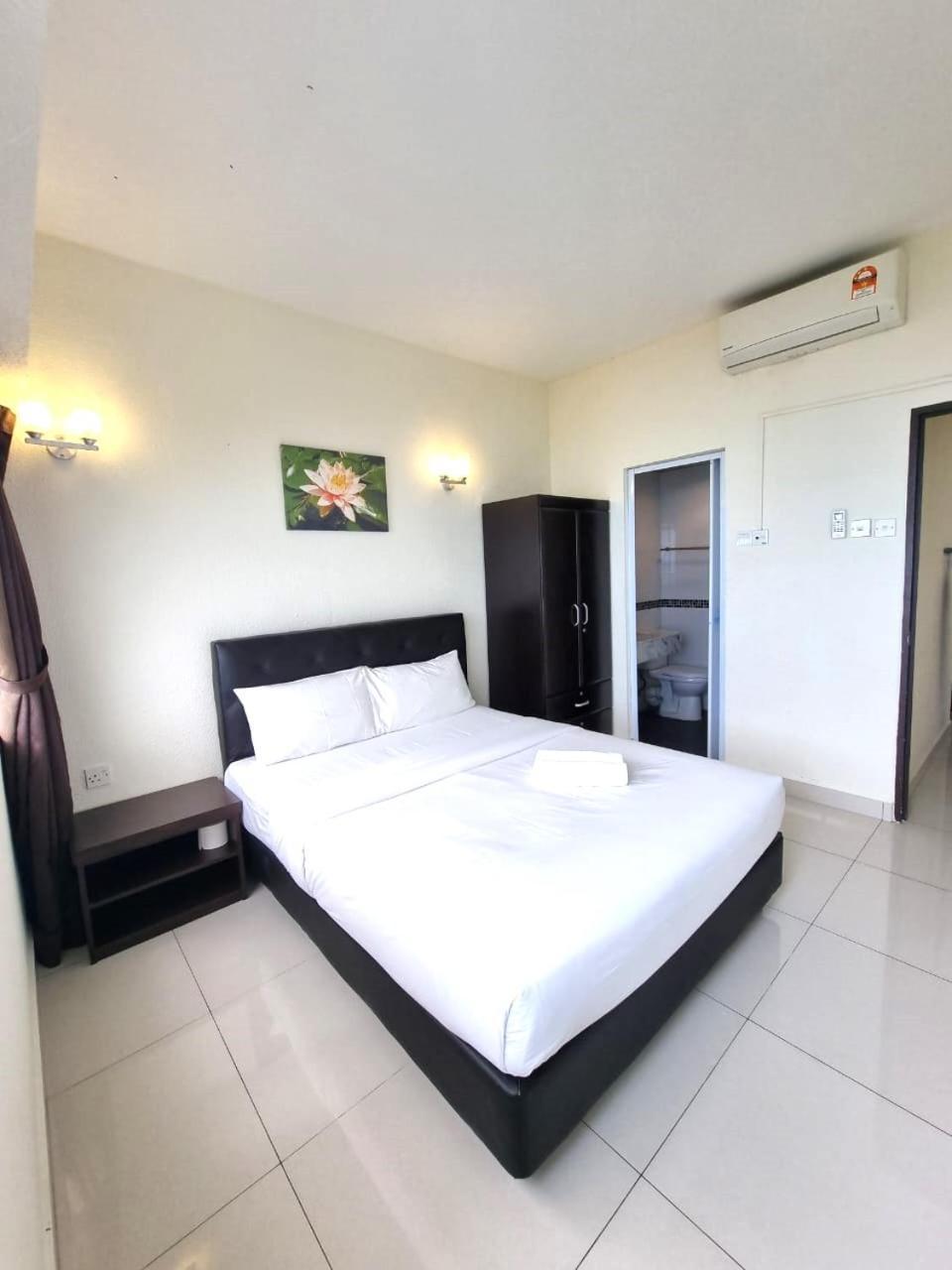 Green Ocean Seaview Apartment Batu Ferringhi Kültér fotó
