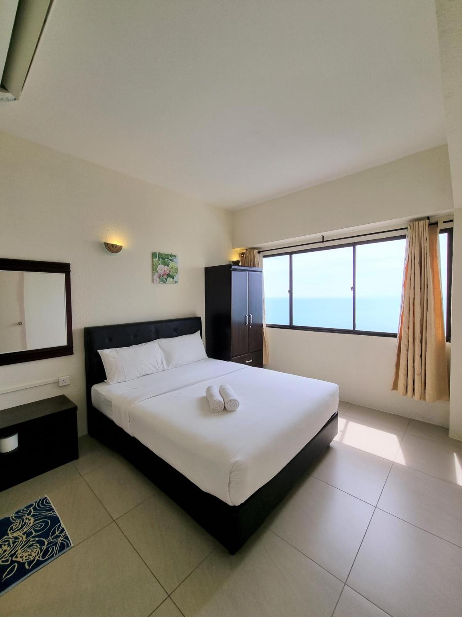 Green Ocean Seaview Apartment Batu Ferringhi Kültér fotó