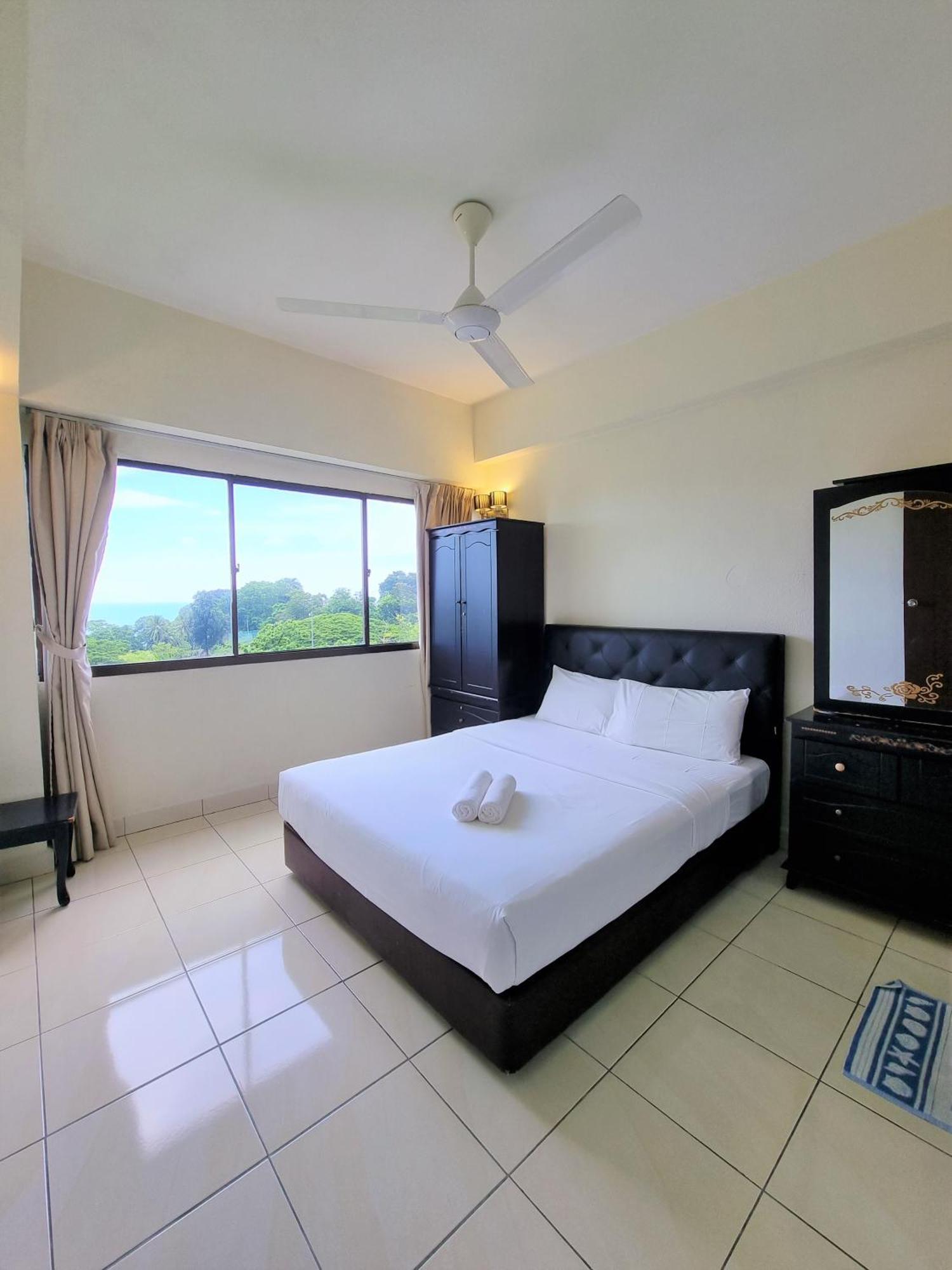Green Ocean Seaview Apartment Batu Ferringhi Kültér fotó